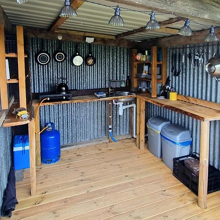Hotel Bronfelen Yurt Cynghordy Exterior foto