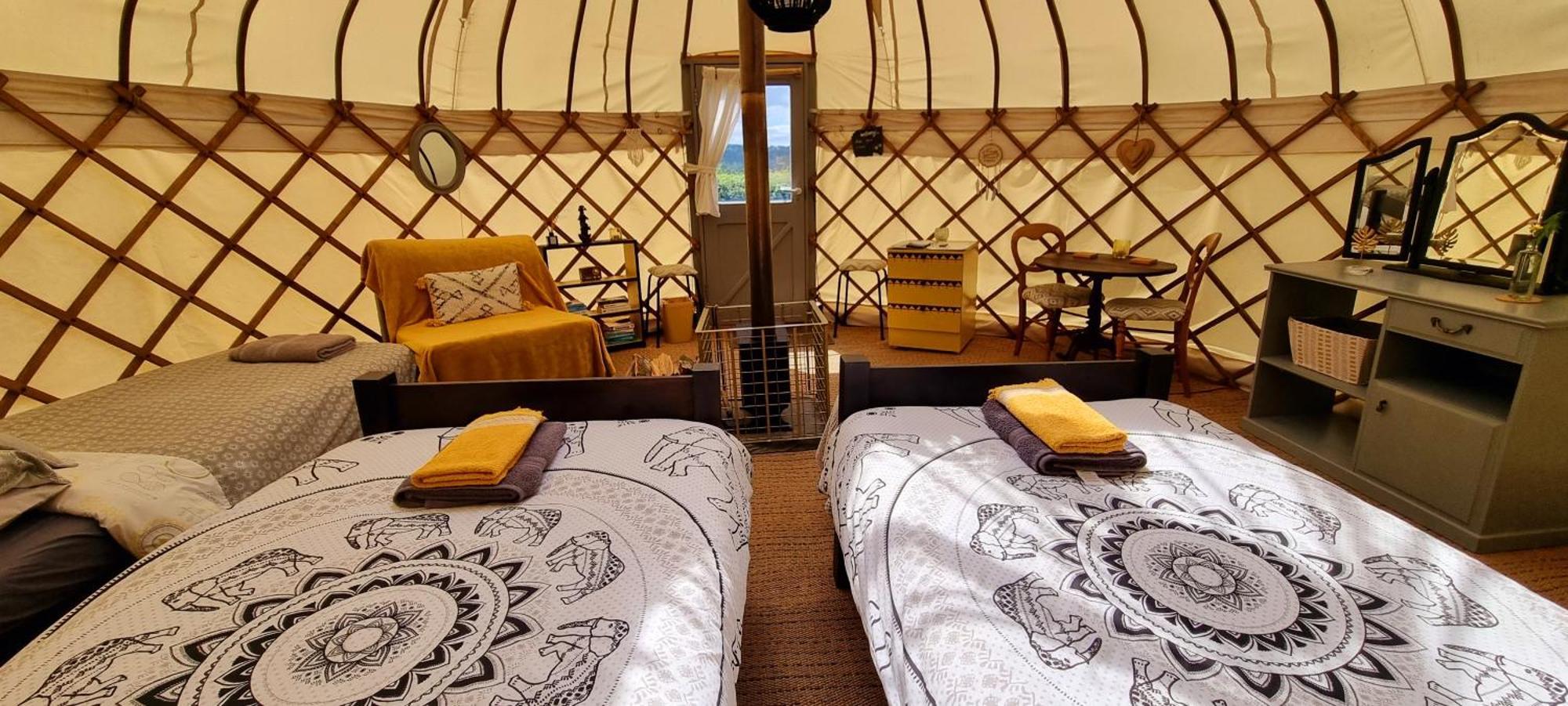 Hotel Bronfelen Yurt Cynghordy Exterior foto